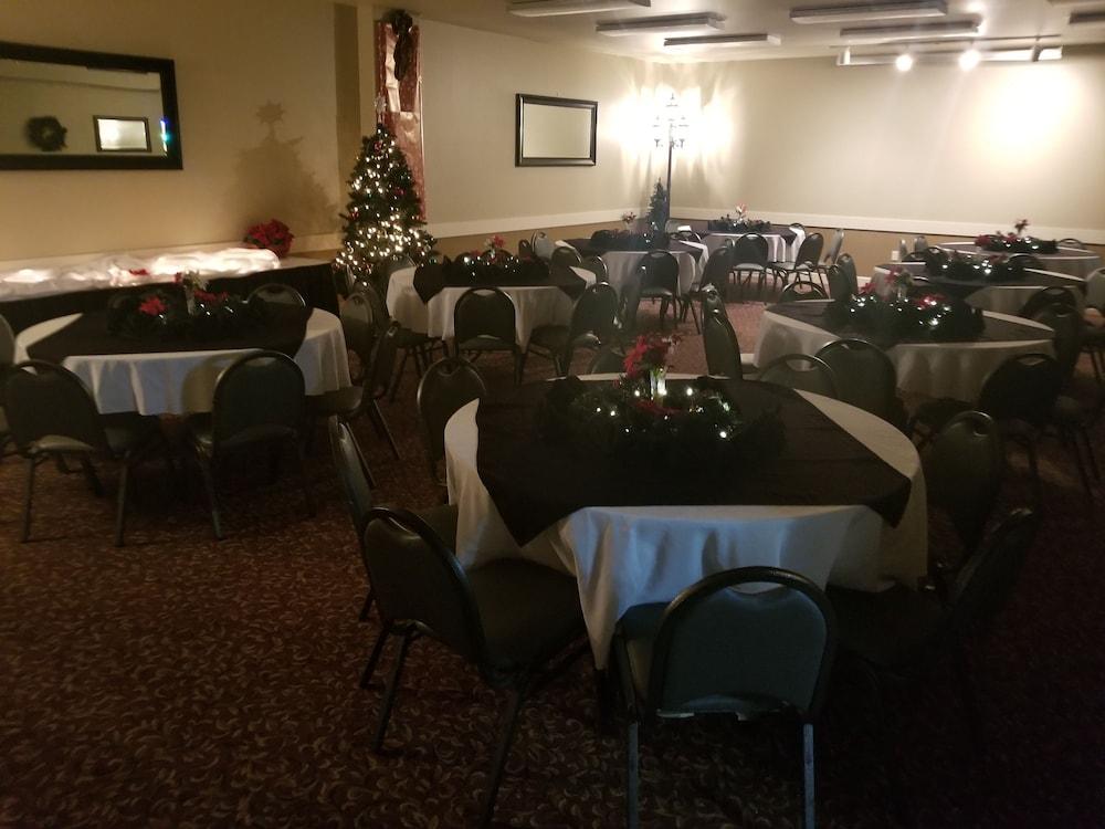Grand View Inn & Suites 瓦西拉 外观 照片