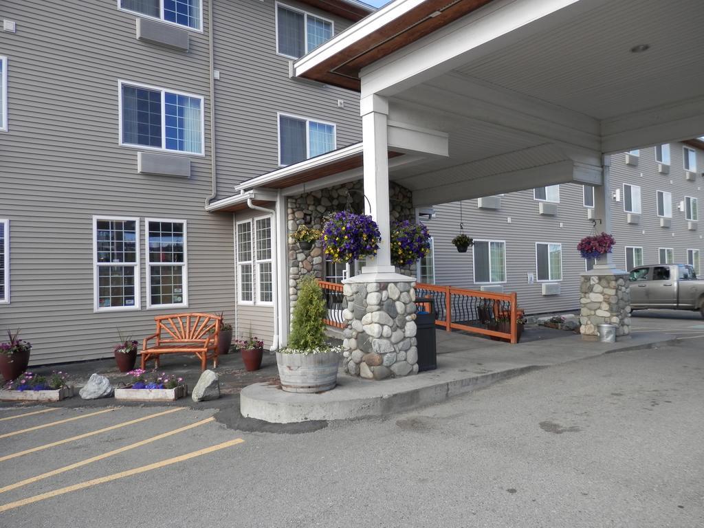 Grand View Inn & Suites 瓦西拉 外观 照片